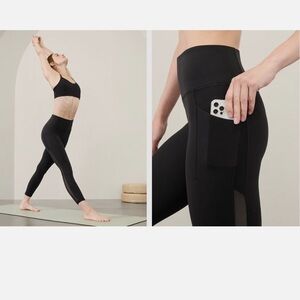 Athleta Salutation Stash Black Mesh 7/8 Leggings